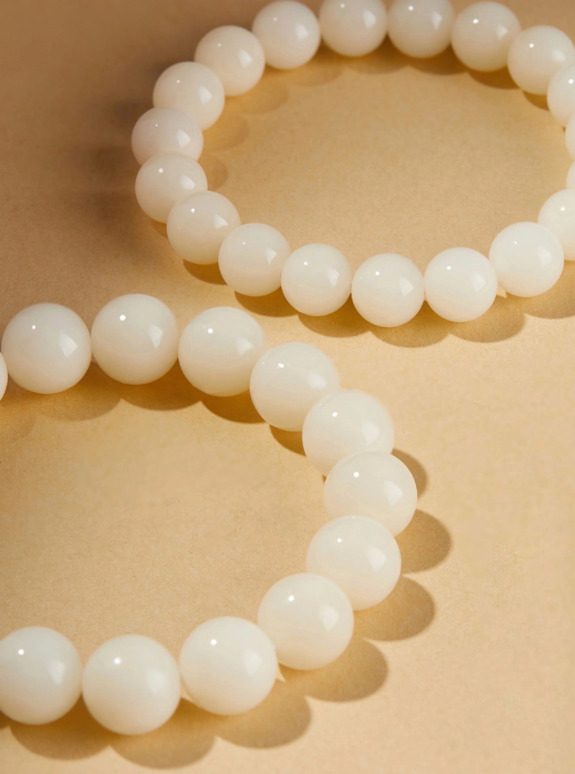 Enlightened White Bodhi Seed Bracelet: Unlock Wealth & Harmonising